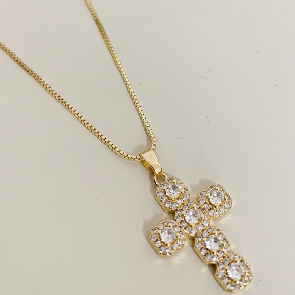 🎉HP🎉 Statement Cross Necklace | 14k Gold Filled - Picture 8 of 11